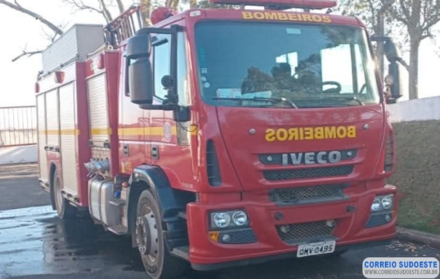 Secador de café provoca incêndio em telhado