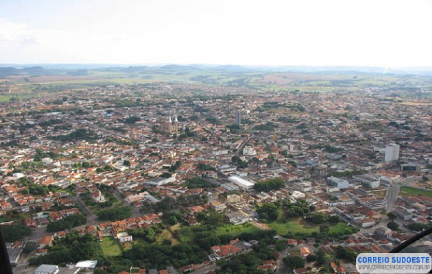 DECRETADO QUARENTENA EM GUAXUPÉ