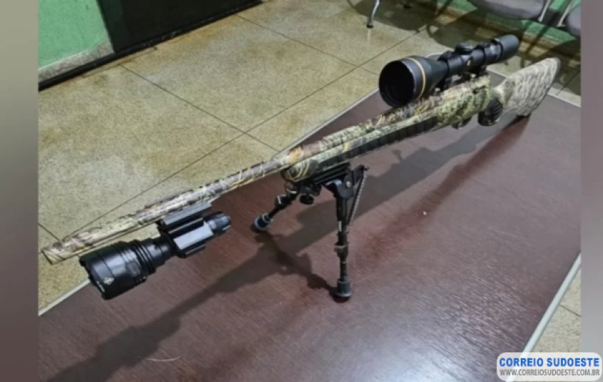 Trio preso com dinheiro e armamento em RP levanta suspeita de participação em Guaxupé