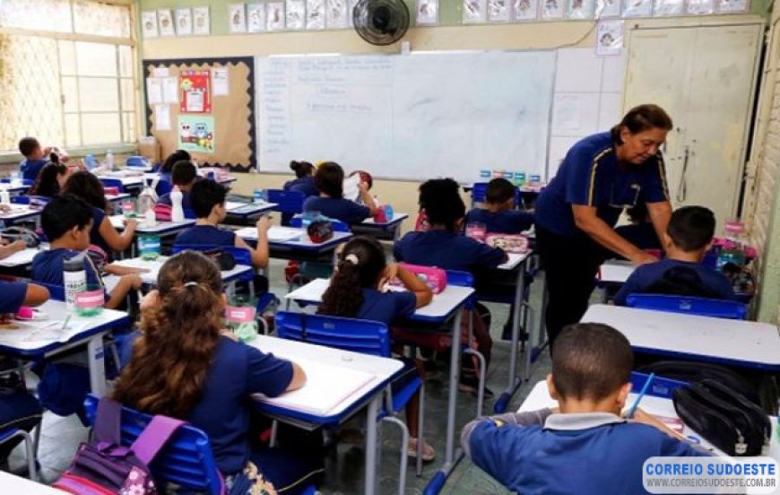 Ano letivo de 2022 da rede estadual de ensino mineira termina nesta sexta-feira (16/12)