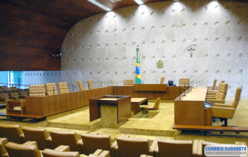 STF derruba aumento de salário de servidores de Minas