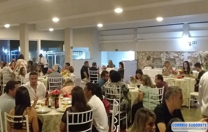ASSOCIG REALIZA JANTAR DE CONFRATERNIZAÇÃO