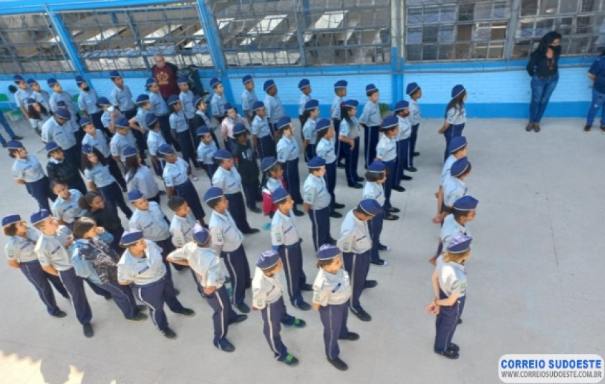 Governo de Minas anuncia interrupção temporária das assembleias para implantação das escolas cívico-militares no estado