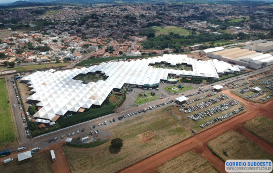 Feira de negócios da Cooxupé espera mais de 30 mil cafeicultores no Sul de Minas