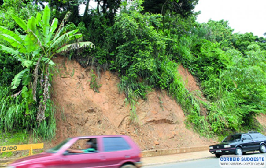 Barranco da Rua Alcides Baldini, Prefeitura propõe solução negociada com confrontantes