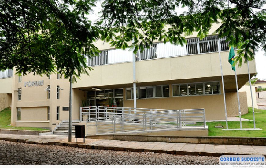 JUIZ ARQUIVA PROCESSO CONTRA CIDADÃ ACUSADA DE INJÚRIA POR VEREADOR