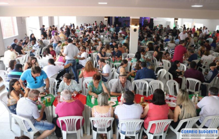 Solidariedade no 2º Galeto Italiano de Muzambinho