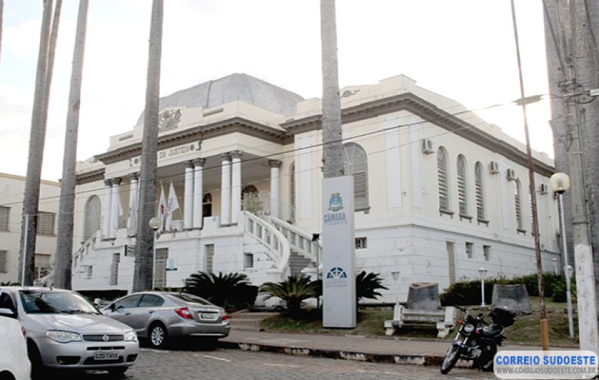 Em audiência pública, vereador volta a reclamar de altos salários dos cargos de confiança da Câmara Municipal de Guaxupé