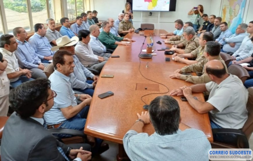 Polícia Civil participa de reunião estratégica sobre segurança no campo na sede da Cooxupé