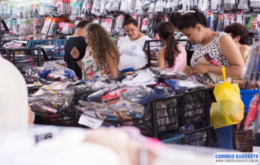 Associação Comercial de Juruaia está cadastrando profissionais para área de confecção