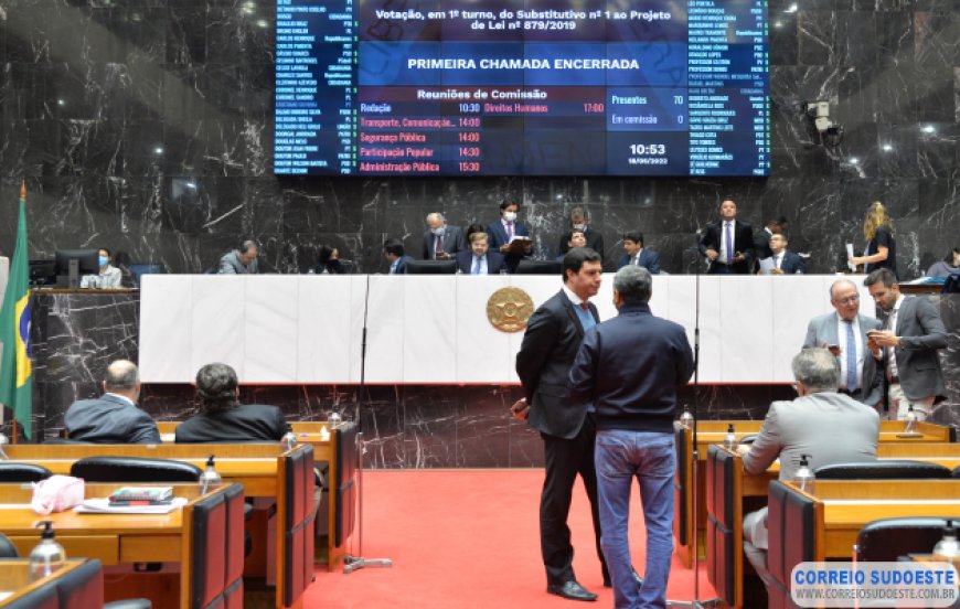 Aprovado acompanhamento psicológico em escolas estaduais