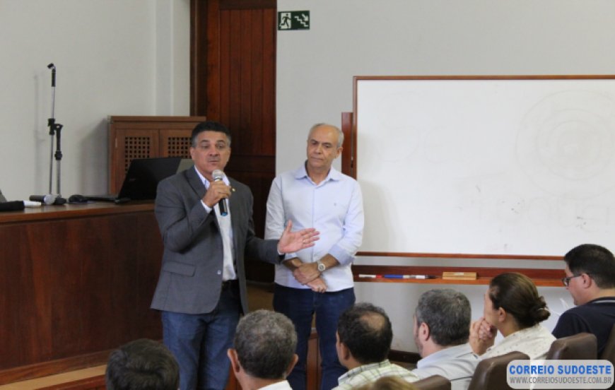 EMIDINHO LIBERA R$ 2,3 MILHÕES PARA SAÚDE REALIZAR CIRURGIAS ELETIVAS EM GUAXUPÉ
