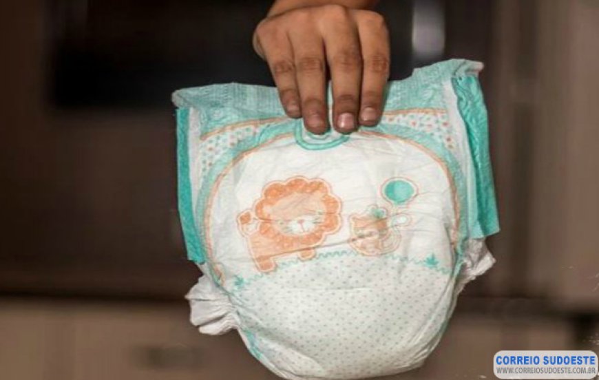 Tribunal de Justiça garante indenização a mãe obrigada a retirar fralda de lixeira