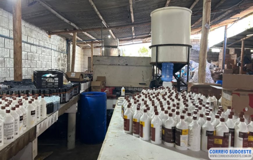 Descoberta de fábrica clandestina de cosméticos em Minas