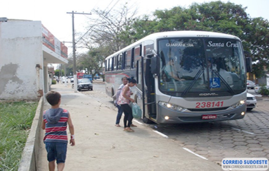 Prezando pela legalidade, prefeito veta criação de pontos de ônibus fora do itinerário