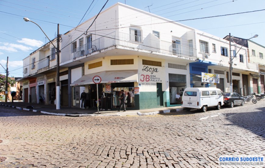 Vereadores aprovam implantação de feira no Mercado Municipal