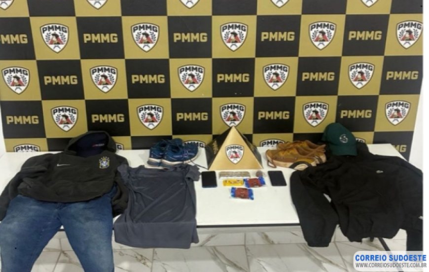 Suspeitos de furto em loja de chocolates fogem da PM em Guaxupé