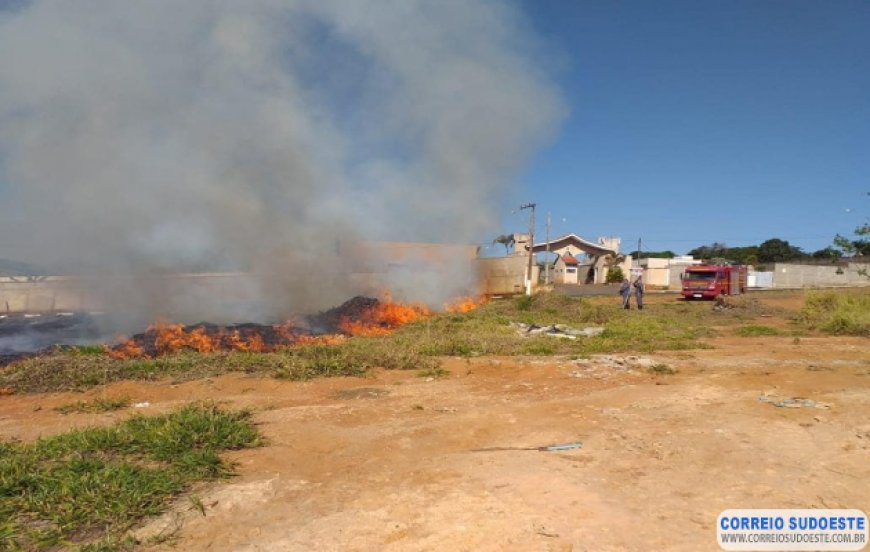INCÊNDIO EM TERRENOS