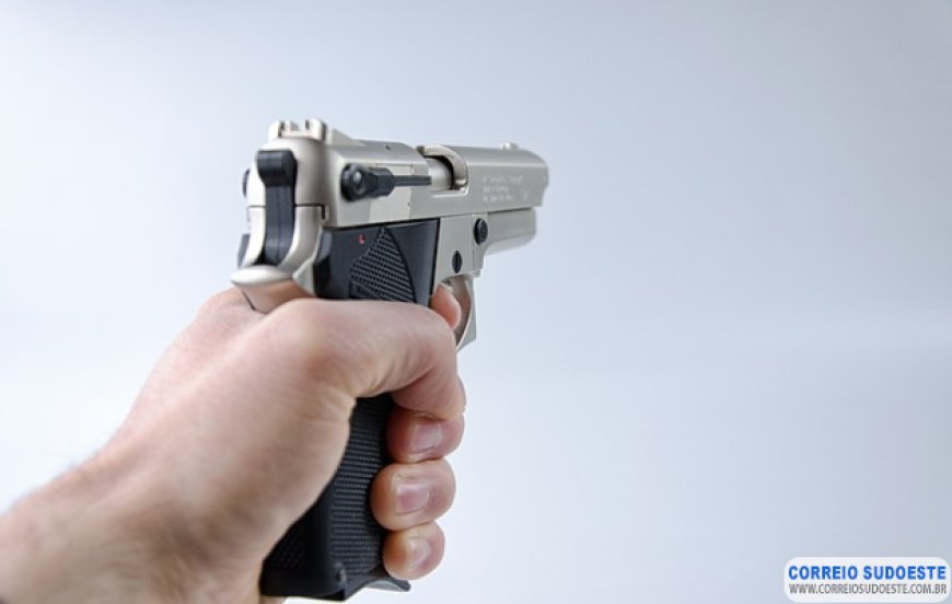 Comissão da Câmara aprova porte de arma para oficiais de justiça que agora vai para análise